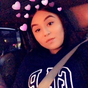 Meet your Posher, Alondra